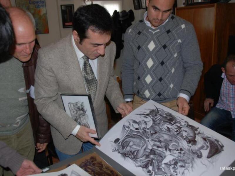 EL PINTOR ANTONIO MONTIEL VISITO EL COLECTIVO MORAGA EN LA CARCEL DE ALHAURIN DE LA TORRE