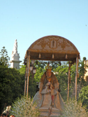 Sevilla. Procesión extraordinaria de la patrona de la Archidiócesis por el año de la Fe.