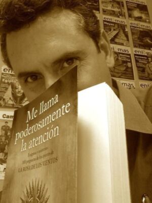Lorenzo Fernández Bueno presenta en Sevilla su libro "Me llama poderosamente la atención".