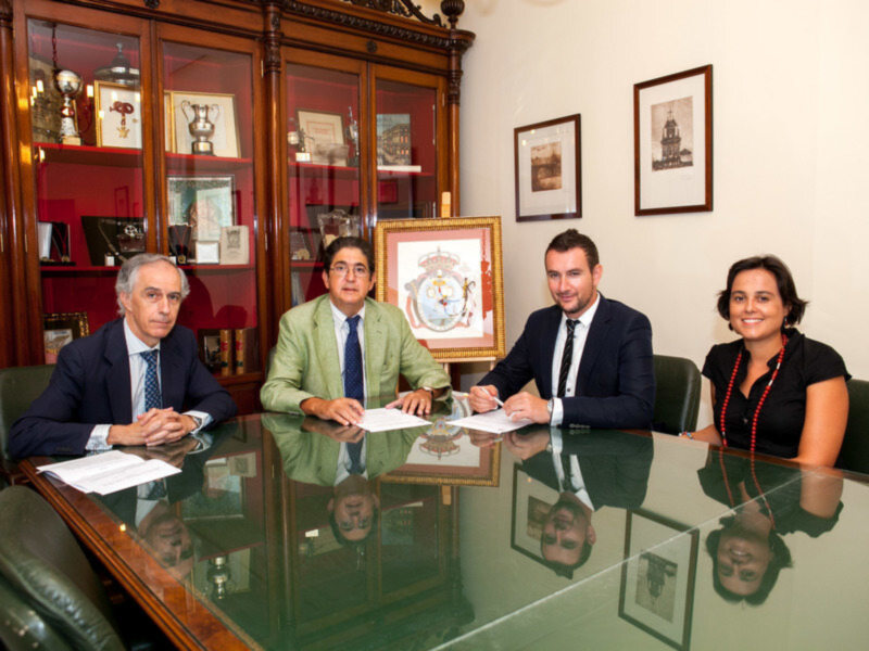 El Colegio de Abogados y los Letrados de la Junta crean un Foro de Derecho Autonómico, que es pionero en Andalucía.