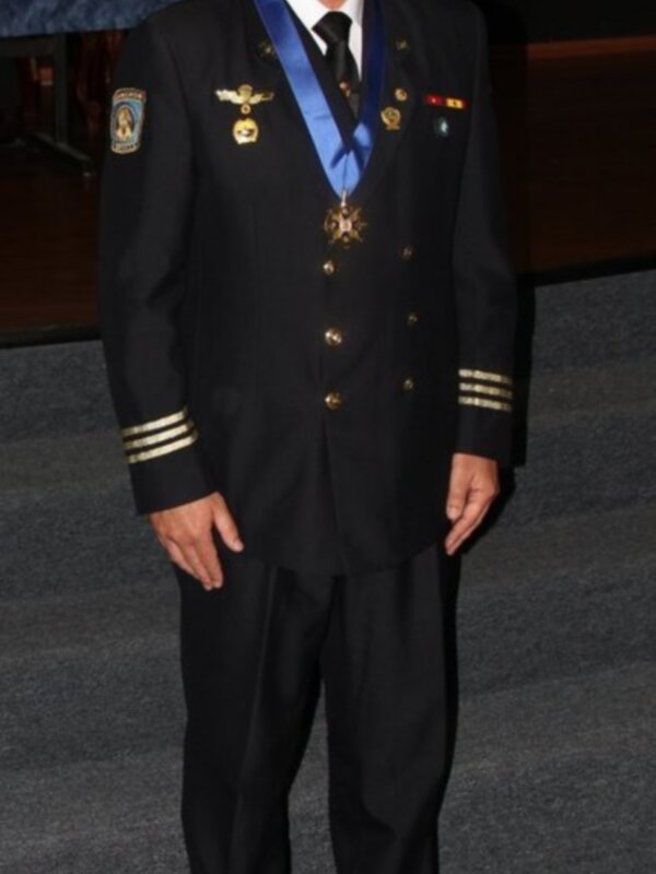 La  Policia de Caracas otorga la maxima Condecoracion al investigador espaÃ±ol Jaime Parejo