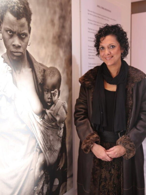 Mari Guillén homenaje a África en el Ayuntamiento de Sevilla