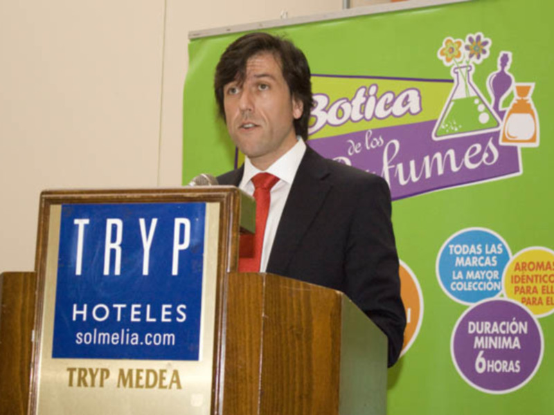 La franquicia La Botica de los Perfumes alcanza un acuerdo con APROSUBA 7 en el ámbito de su programa de RSC