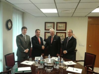 Fundación Caja Rural del Sur apoyará a Opracol Sevilla en sus actividades