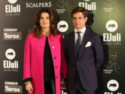 ROSARIO DOMECQ EMBARAZADA ACOMPAÑA A EL JULI EN LA PRESENTACIÓN DE  SU TEMPORADA 