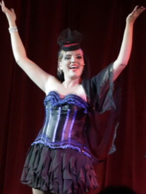 Paz Alarcón este fin de semana con "Las mujeres que hay en mí" en la Sala Duque