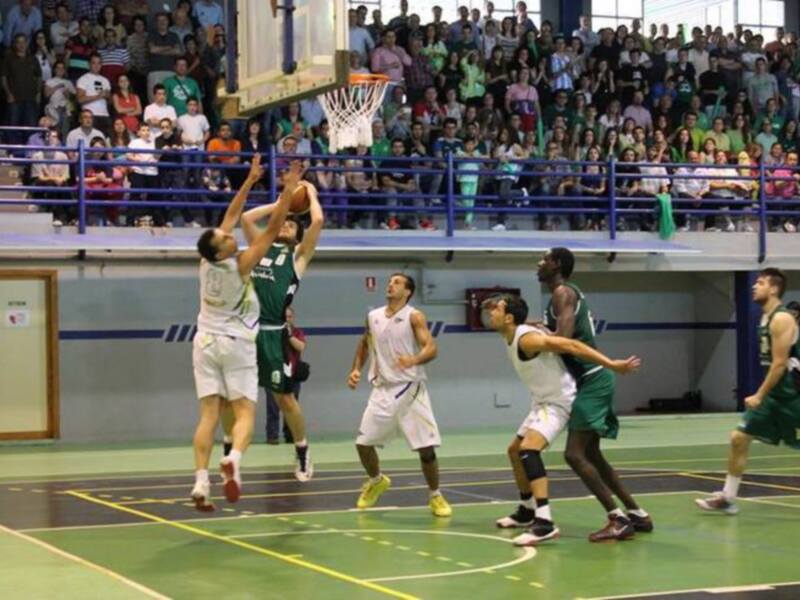 El Club Náutico se despide en la prórroga del sueño de la Liga EBA