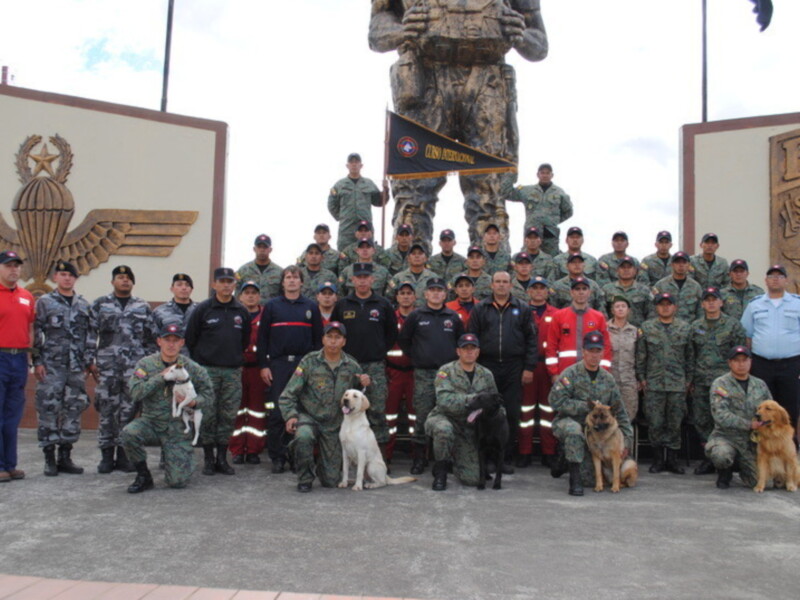 Impactantes simulacros  Método ARCÓN ante las máximas autoridades del Ejército de Ecuador