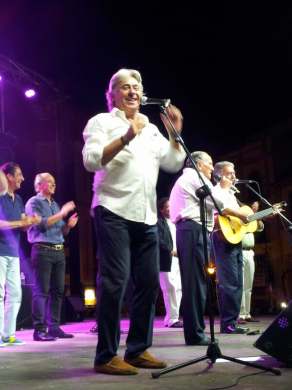 ALBAHACA CELEBRA EN LA VELÁ SUS 30 AÑOS