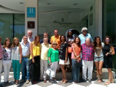 TODO LISTO PARA PASARELA PURA MODA