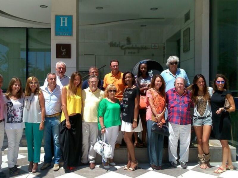 TODO LISTO PARA PASARELA PURA MODA