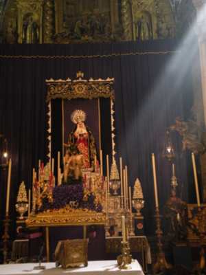 Sevilla. Viacrucis de la Cuaresma con el Cristo de la Humildad y Paciencia de la Sagrada Cena. 