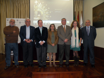 Sevilla. En el Excmo. Ateneo de Sevilla se realizó la proyección del audiovisual ?Esperanza Macarena Puerta del Cielo? dirigido por Carlos Colón.