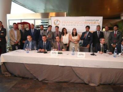 Francisco Rivera presentó su candidatura a hermano mayor de la Esperanza de Triana