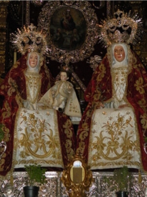 Sevilla.Altar efímero de los cultos de novena  a la Señá Santa Ana de la Real Parroquia de Triana