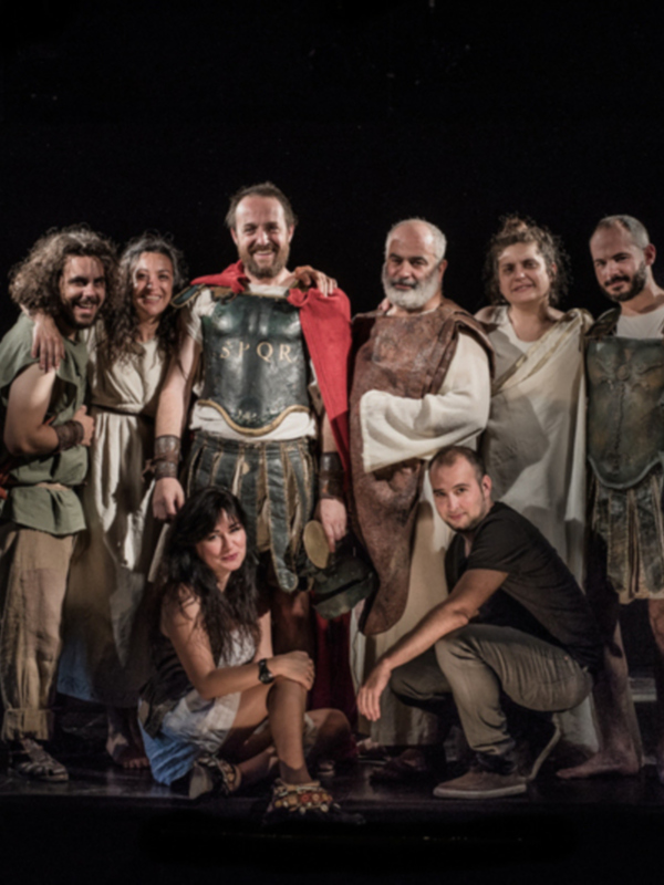 La Compañía Clásicos Contemporáneos lleva su  ?Miles Gloriosus? de Plauto al Palacio de los Marqueses de la Algaba, con entrada gratuita