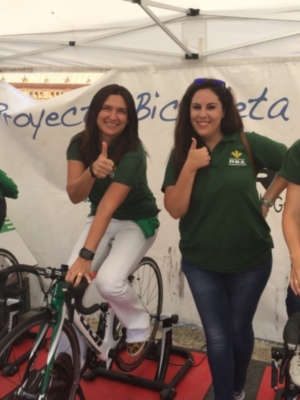 Más de 2000 sevillanos participan en la Bicicleta solidaria en Sevilla de Caja Rural del Sur-Seguros RGA convirtiendo sus pedaleos en alimentos