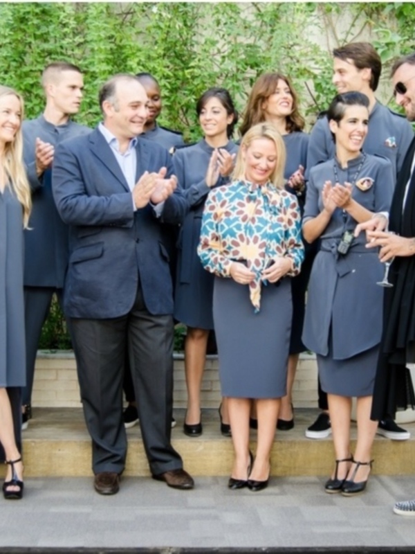 Roberto Diz devuelve a Sevilla su histórica modernidad vistiendo al equipo del Hotel Palacio Villapanés