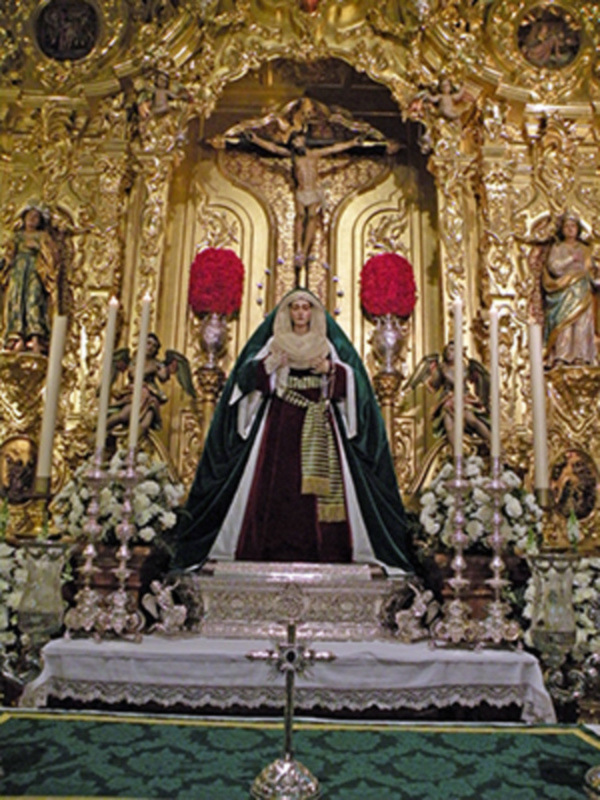 Sevilla. Misa de Réquiem  en la Hermandad de la vera-cruz de Alcalá del Río (Sevilla)