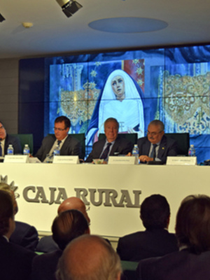 La Virgen de La Aguas de la Hermandad del Museo abre la Semana Santa sevillana en el cartel del 2016   