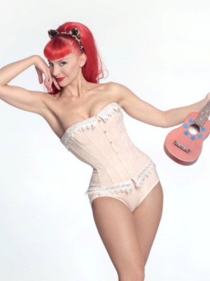 El cabaret vuelve a La Fundición de mano de Roma Calderón y The Lovers, Nu Cabaret en estado puro cuajado de humor, música en directo y picaresca canalla.