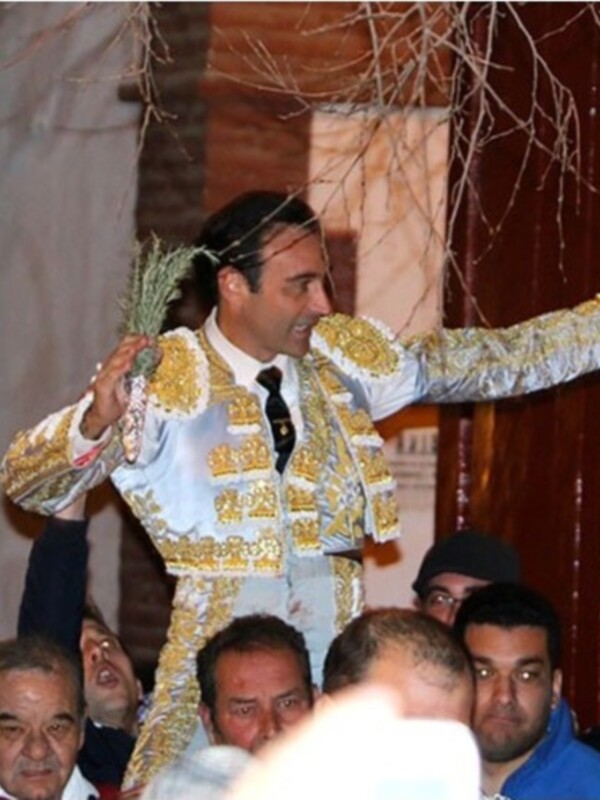 Enrique Ponce, declarado triunfador de la Magdalena