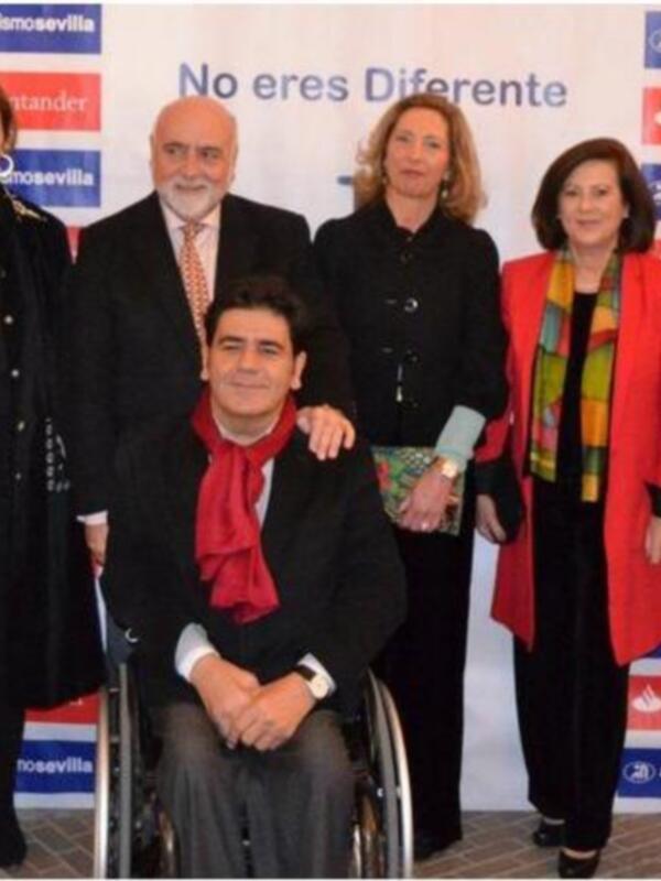 Más de 300 personas se dieron cita ayer en la octava edición del   Encuentro Solidario de Autismo Sevilla