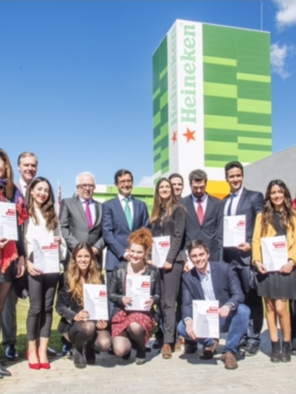 LA FUNDACIÓN CRUZCAMPO OTORGA LAS BECAS DE LA  III EDICIÓN DEL PROGRAMA #TALENTAGE
