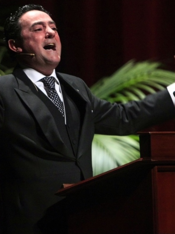 Los versos de Rafael Serna con el acento musical de Manuel Marvizón, protagonistas del aclamado pregón de Semana Santa de Sevilla