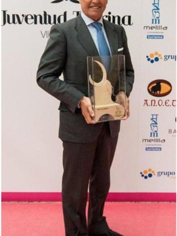 ESPARTACO, HOMENAJEADO POR SU CARRERA