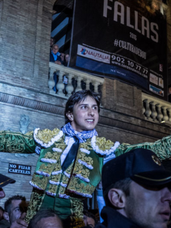 Roca Rey prende la mecha de las Fallas