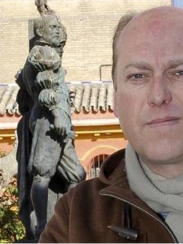 Misa en memoria de Fernando Carrasco en Capilla de Nuestra Señora del Rosario, anexa a la Casa de la Real Maestanza  lunes 4 a las 13 horas