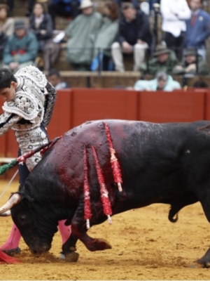 Ovaciones para Esaú Fernández y Jiménez Fortes 