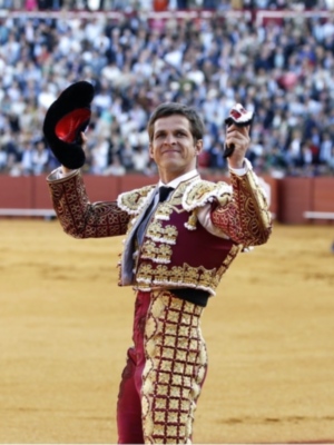 El Juli corta una oreja en una tarde de mucha intensidad