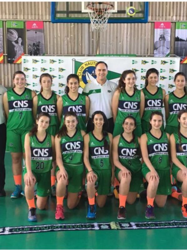 La hora de las cadetes del Náutico Sevilla en el Campeonato de Andalucía de baloncesto