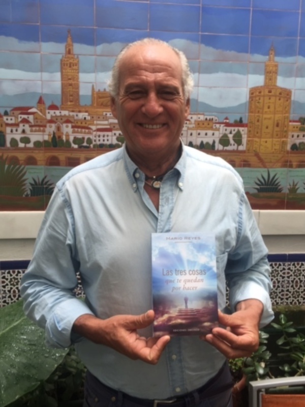 Miguel Gallardo presentara en Sevilla hoy 5 de mayo  el libro de Mario Reyes Las tres cosas que me quedan por hacer 