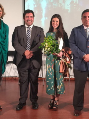   Mariola Borrego, Reina de la Feria 2016 de Lora del Rio en una gala presentada por Marina Bernal