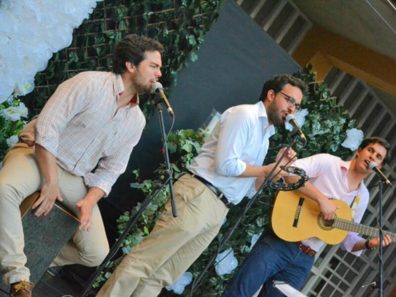 Entrevista a Flamenquito Postureo: “Cuando uno ve en la mirada de la gente las ganas de ponerse en pie para bailar es la mayor satisfacción que se puede tener”