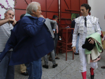 FERIA DE CORDOBA     VIKI BERROCAL, ARACHA DEL SOL,LITRI, VICENTE AMIGO, PADILLA, FERMIN BOHORQUEZ Y MANUEL BENITEZ “EL CORDOBES”     