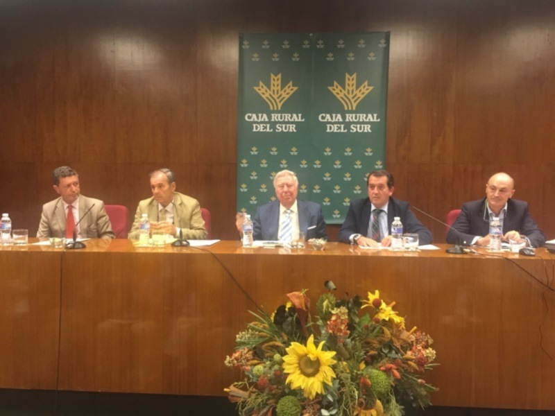 Caja Rural del Sur y  FAECA Sevilla presentan a las cooperativas el estudio sobre sus actuales modelos de gestión y costes