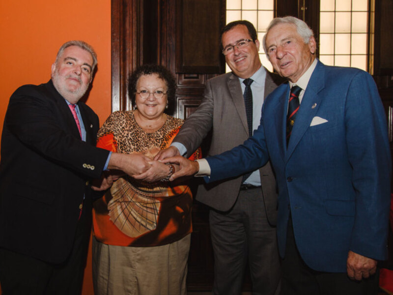 El Real Club de Enganches de Andalucía entrega a Cruz Roja el donativo solidario de la XXXI Exhibición  