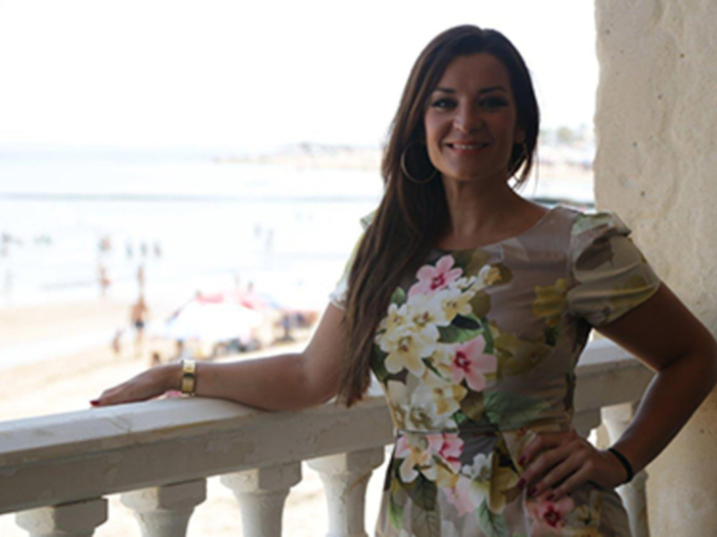 Erika Leiva presenta en Chipiona el estreno de su espectáculo homenaje a Rocío Jurado Radiotelevisión municipal de Chipiona, 26 de julio de 2016.