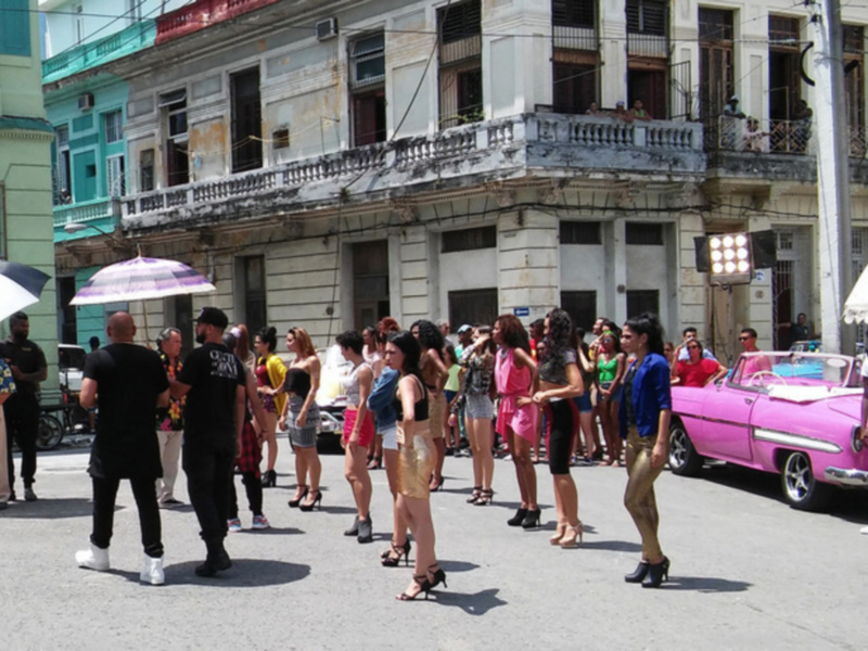 Los de Río causan sensación en Cuba en la grabación del remix de Macarena con Gente de Zona.