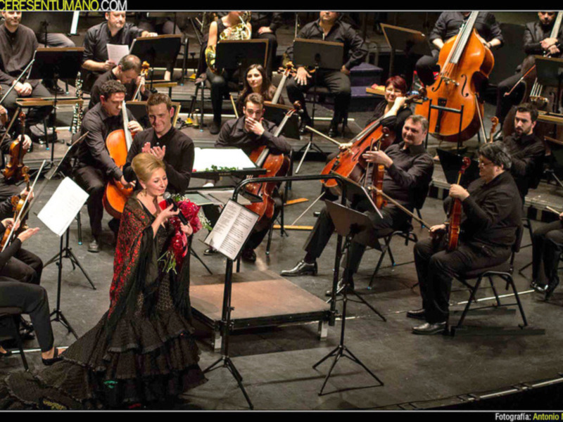 El próximo día 7 de Septiembre a las 21 horas en el Teatro Romano de Mérida la artista Pilar Boyero presentará el disco "Solano Sinfónico"