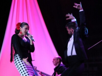 Gran éxito de Erika Leyva en su actuación en Lora del Río