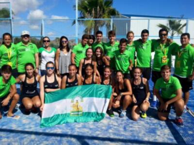 Andalucía ya tiene selección de pádel de menores 2016