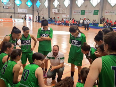 Sergio López vuelve a liderar a las chicas del Club Náutico en Primera Nacional de baloncesto