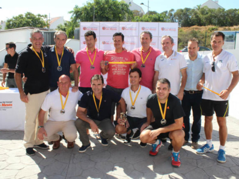 Subtítulo sevillano en el Campeonato de España de Veteranos por equipos de Segunda de pádel