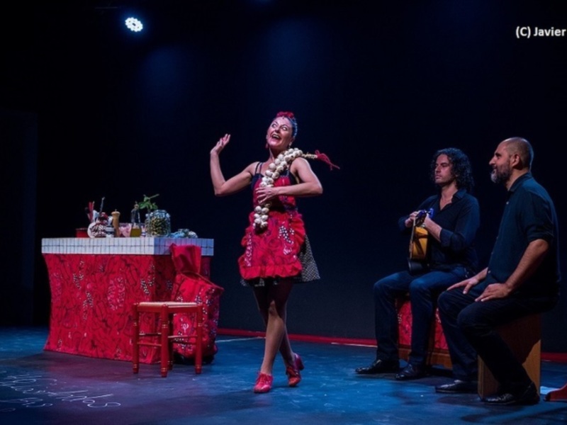 El monólogo flamenco 'Yo me lo guiso, yo me lo como', de Carmen Mesa, la mejor fusión de baile, cante y cocina, de estreno en el Teatro Quintero