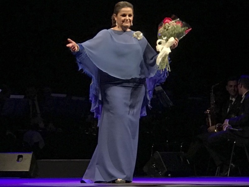 Lola Reina y su emocionante tributo a Juana Reina